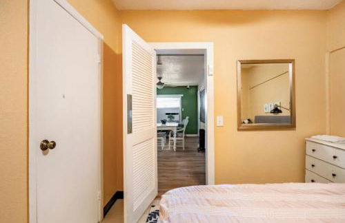 3-Bed Bungalow walk to Historic Downtown Sanford - Foto 18