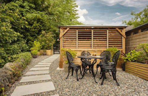 Coronation Family Cottage, Modernised 200-Year-Old Lake District Cottage with Private Hot Tub and Parking - Ridgestone - Foto 68
