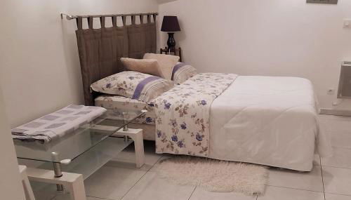 Ravissant studio sous maison, avec parking gratuit - Foto 3