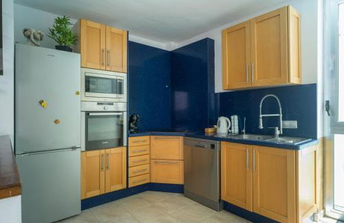 Adosado en Telde con piscina y vistas al mar - Foto 15