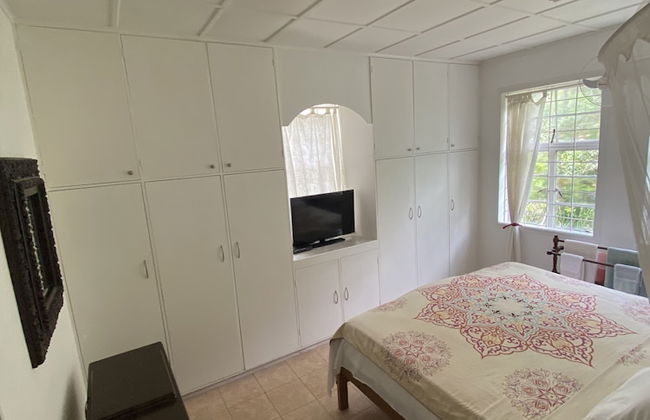 Barbados Chi Guest House - Photo 26