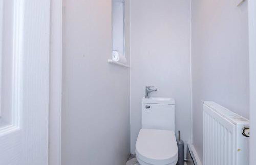 Comfortable & Spacious 3BR House near Coop Live Arena & Etihad Stadium with free Parking - New Management Since Jan '26 - Foto 16