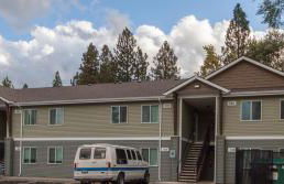 Modern and Stylish KING bed Wifi FREE Parking - Foto 22