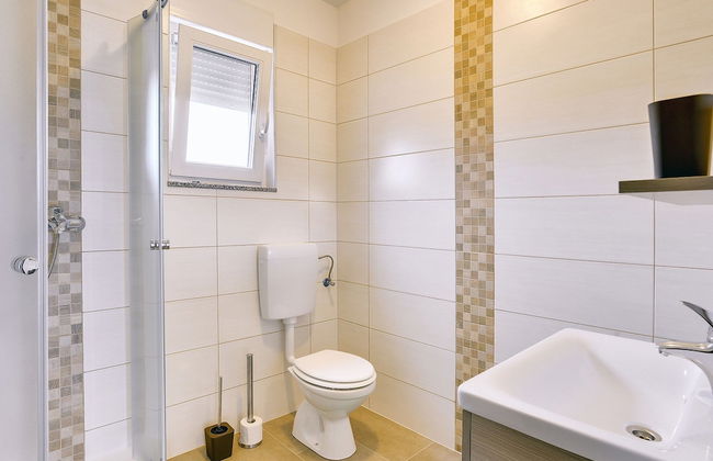 Detached Villa With Pool and Large Garden in Quiet Area Near the Sea - Foto 17