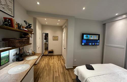 Theodore's cosy apartment - Foto 16