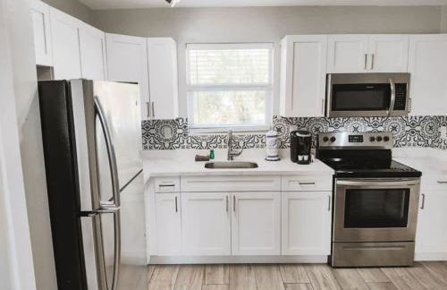 Rustic Retreats Cozy 2BR for 6 guests minutes from Las Olas - Foto 1