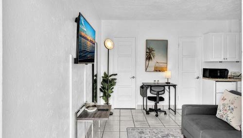 Executive Studio Hollywood Blvd & Near Beach - Foto 3