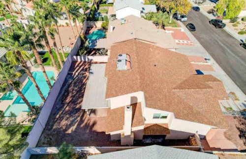 Arcade game room, 2 king beds, ev chargers - Foto 60