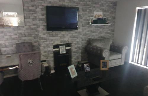 The hawthorns large detached 3 bedroom family home - Photo 25