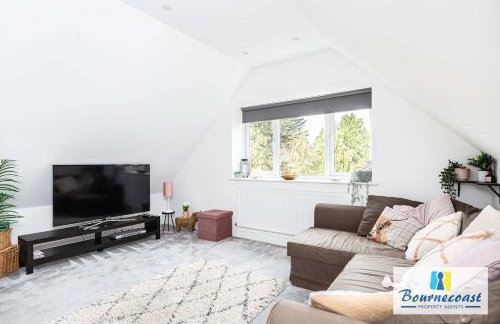 THE HIDE OUT by BOURNECOAST - A Stylishly Furnished Apartment with Parking - FM8444 - Foto 6