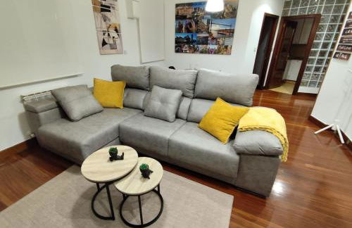 Nuevo, junto al Ayuntamiento y Casco Viejo - Foto 1