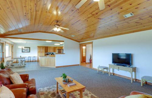 Mountain Views and Shared Pool Ozarks Family Home - Foto 8