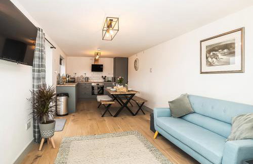 Pencefn Cottage - Photo 12