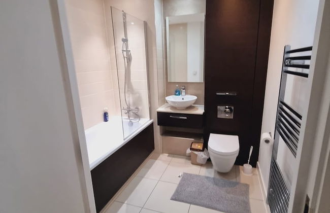 Stunning 2-bed Apartment in London - Foto 16