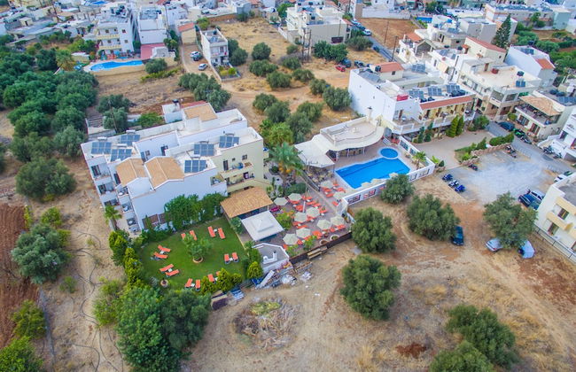 Bella Elena - Photo 41