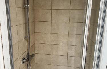 Cozy Studio - Near Stadium - Free Parking - Photo 7