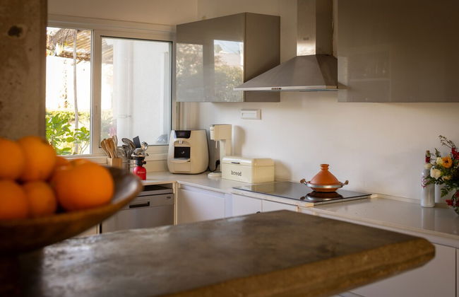 Caesarea Sea-Side Retreat by Sea N' Rent - Foto 23