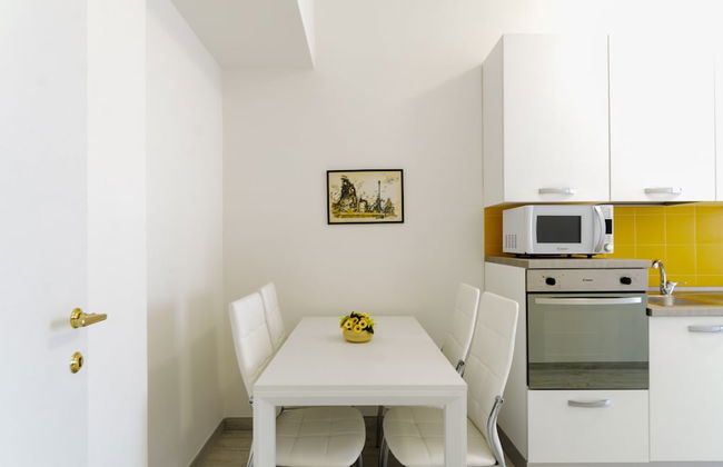 JOIVY Lovely Apt On The Historical Street Via Cantore - Foto 18