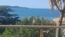 F3 RDC villa vue mer 180 face à la pointe de Giens - Foto 5