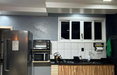 Stúdio no 2º andar, próximo a BR 101, garagem, petfriendly, piscina - Photo 4