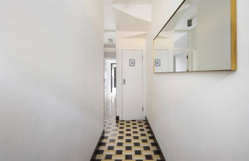 1 Min Walk to Euston Station, Modern Townhouse - Photo 13