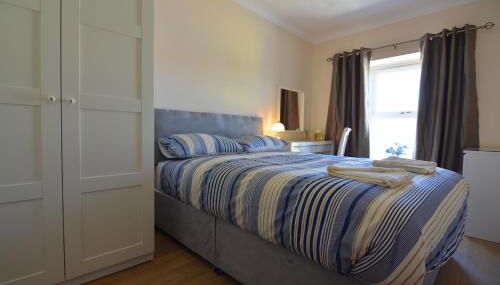 Arwel Aberporth - Foto 5, wardrobe