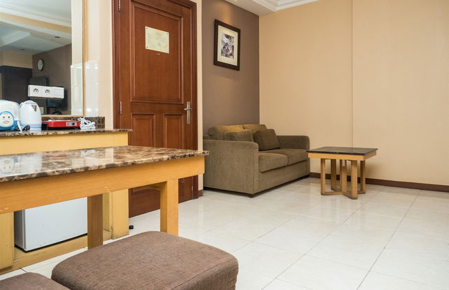 Spacious Studio Room at Grand Setiabudi Apartment - Photo 12