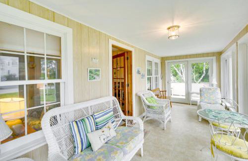 Kennebunkport Getaway with Grill Walk to Beach! - Foto 26
