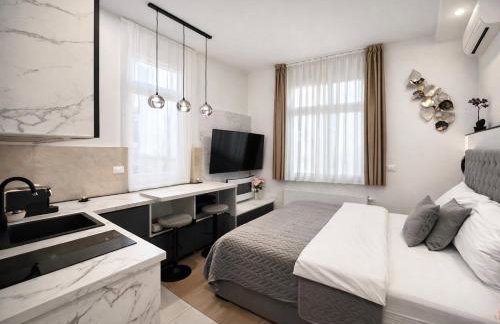 Bellamy - Elegant cozy studio with King bed, Netflix and free Parking - Foto 10