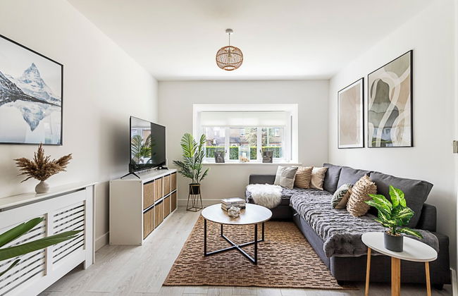 Semi-detached House With Modern Bespoke Interior - Foto 13