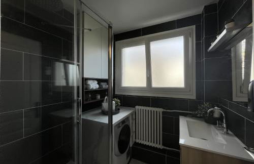 Entire 60m2 apartment - Close to Paris - Parking - Kitchen - 2min RERB - Olympic'24 - Foto 33