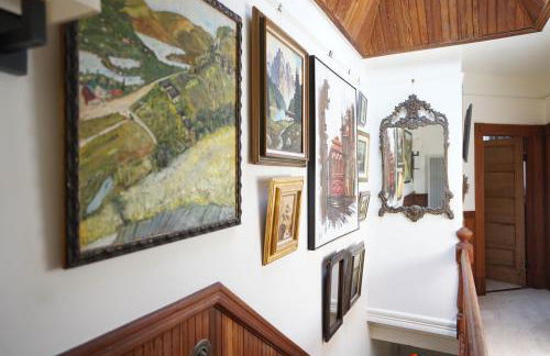 Perfect Location - 4BD,1BA - Restored Redwood Home - Foto 40