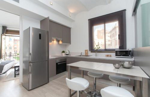 Housalia Sant Pau Views- Suite with View on Hospital Sant Pau - Photo 17