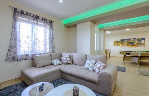 Villa Pave - Six-Bedroom Villa with Terrace and Swimming Pool - Foto 3