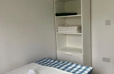 Sheffield 3-Bed Warm Comfy home - Photo 25