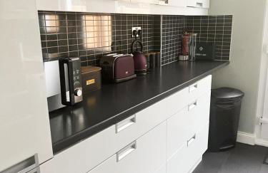 Large 3 Bedroom Home, Sleeps 7, Ideal for Families & Contractors, Long-Stay Friendly, Hosted by Clark Property Estates - Foto 16