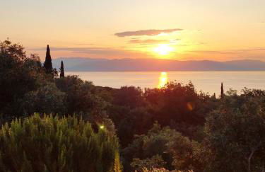 King size bed, Terra relaxa, Vista al mar, near Achilleio - Foto 19