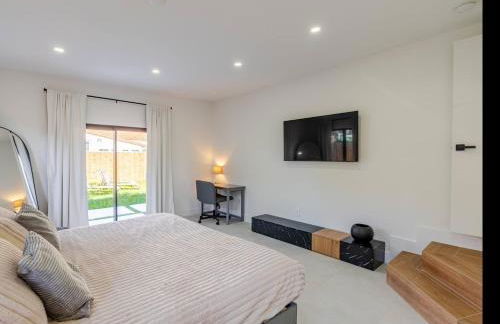 Miami Oasis by Brickell and Beaches - Photo 37