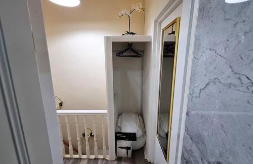 *6R* setup for your most amazing & relaxed stay + Free Parking + Free Fast WiFi * - Foto 16