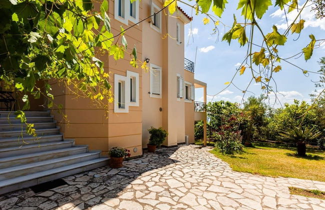 Verga Majestic Sunsets - Elegant Chic Retreat - Photo 44