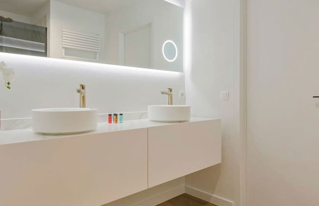 Stunning Modern Apartment With Large Terrace - Foto 7