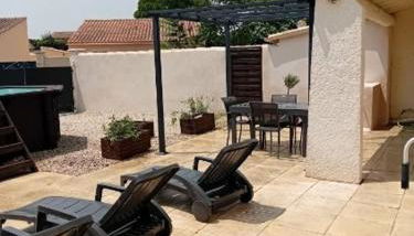 Provencal-style villa - Photo 3