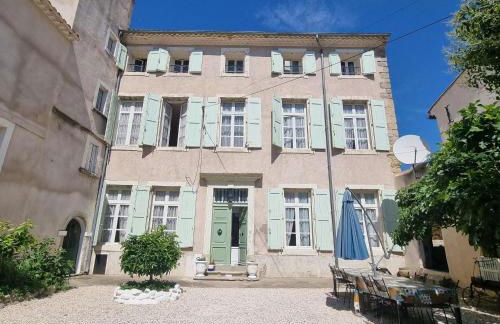 OCC34 - Capestang - Manoir - Foto 1