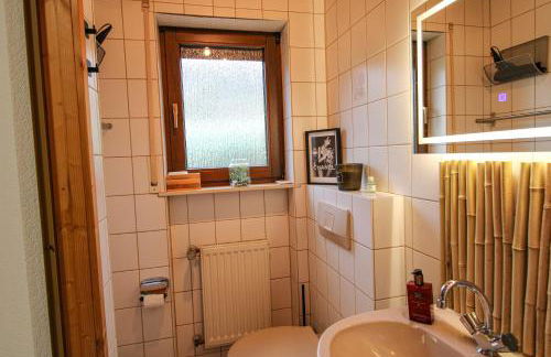 Stilvolle Wellness-Ferienwohnung in Neef Whirlpool, Sauna, Grill, Fitness, Billard & Moselblick - Photo 14