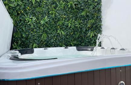 Private Luxury By The Sea, With A Personal Gym, Hot Tub, And Free Parking! - Photo 64