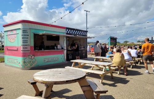 St Osyth- Sleeps8-freeparking-wifi-holidaypark - Foto 21