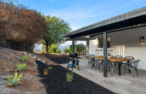 Entire Private Home with 4 Bedrooms 3 Bathrooms, Big Yard, View, , King Bed, 10 Parking, Available Now - Foto 18