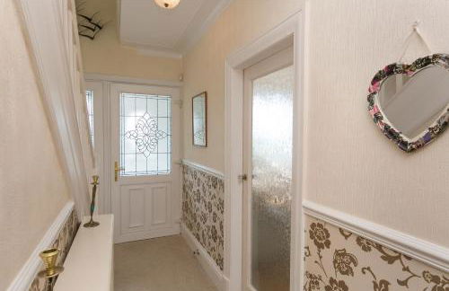 The Cottage on the Beach - Sleeps 7 - Large Garden - Foto 48