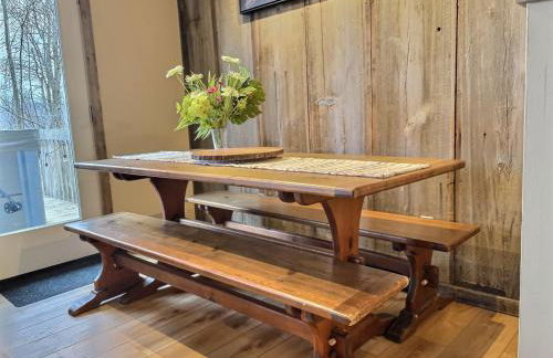 The Big Lebearski - AC, Grill, Fire Pit, Hot tub! - Foto 18