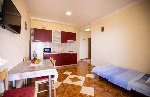 Apartmani Lucky with beautiful sea view - Photo 28